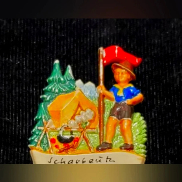 Vintage Celluloid German Tourist Brooch Pin, German Plastic Souvenir Pins - Picture 1 of 5
